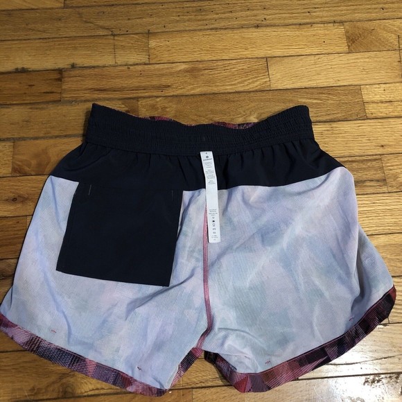 Lululemon Spring Break Away Shorts Sun Dazed Multi Pink Size 4 - Picture 4 of 4